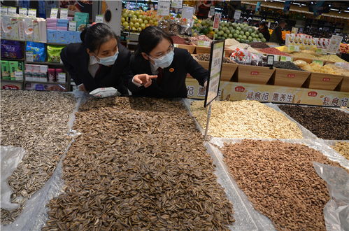 安徽合肥廬陽區(qū)加強(qiáng)散裝食品標(biāo)簽信息及服裝商品規(guī)范管理